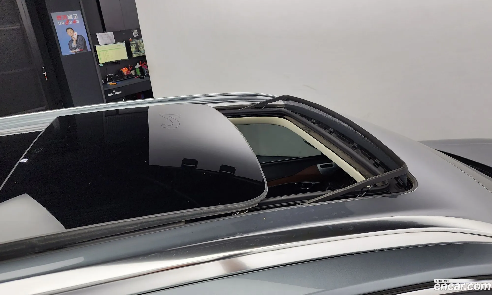 Volvo XC90 2017 YV1LF68BCH1164482 — 10