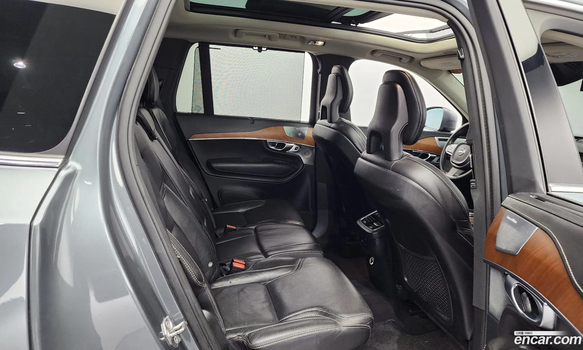Volvo XC90 2017 YV1LF68BCH1164482 — 20