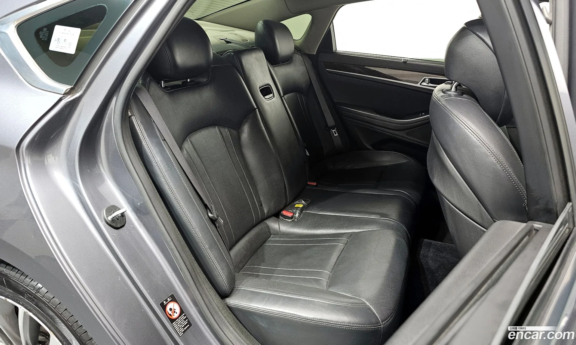 Hyundai Genesis DH 2014 — 4