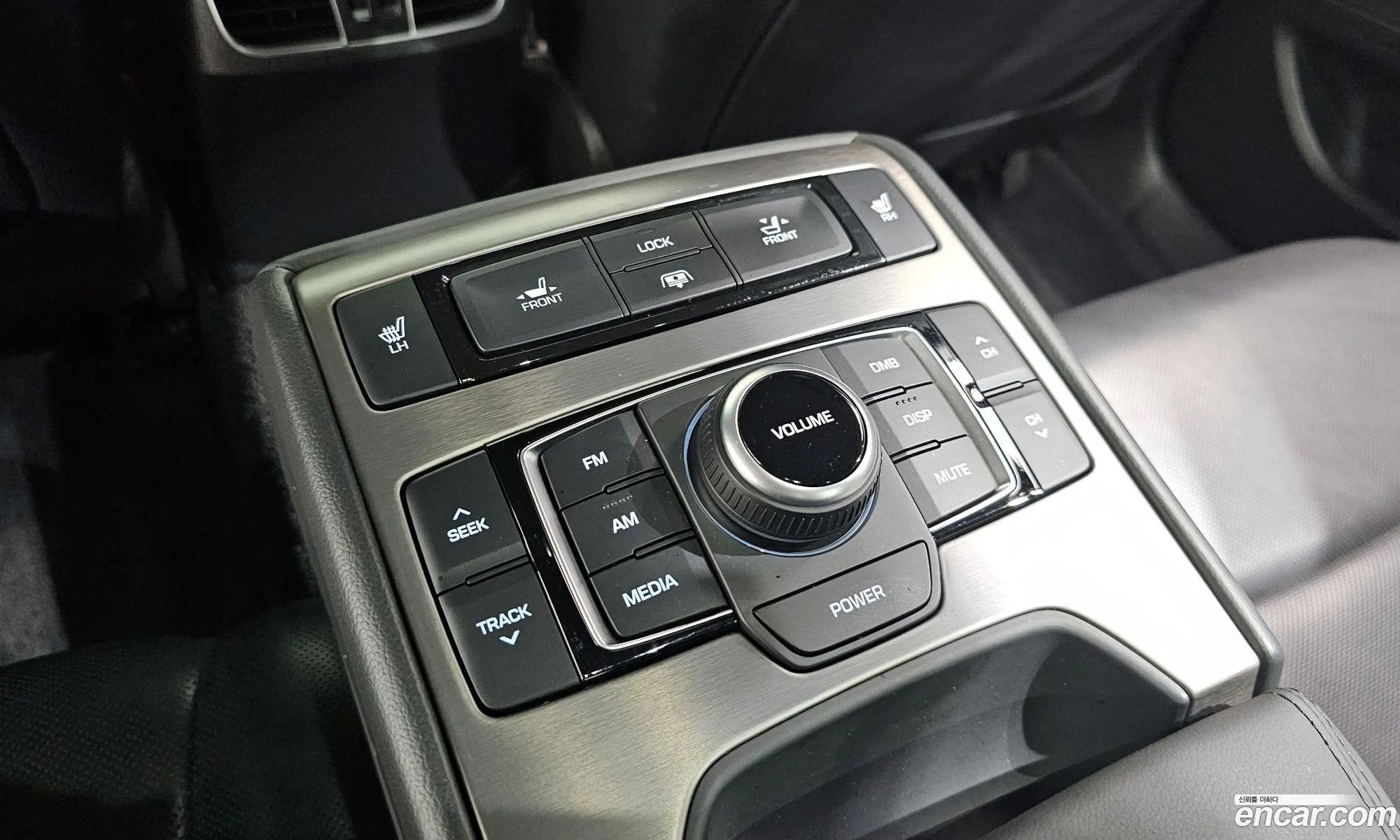 Hyundai Genesis DH 2014 — 14