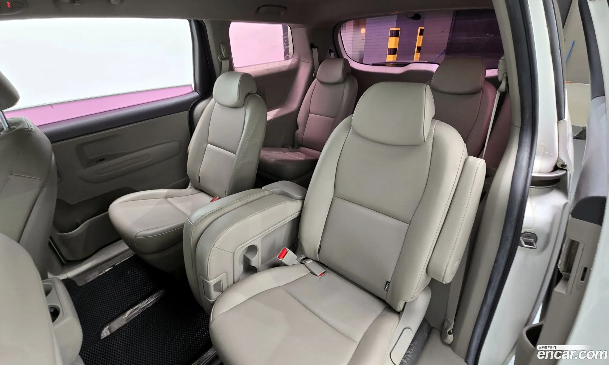 Kia Carnival 2015 — 16
