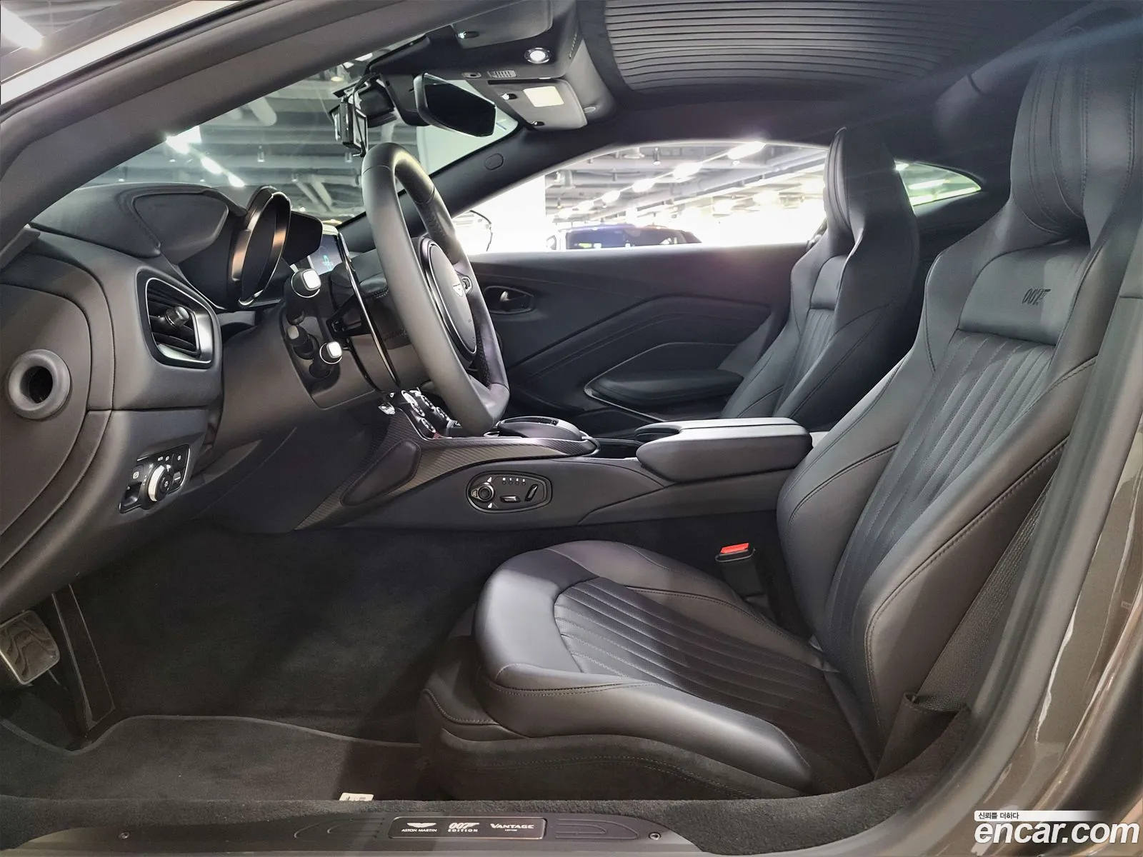 Aston Martin Vantage 2022 — 8