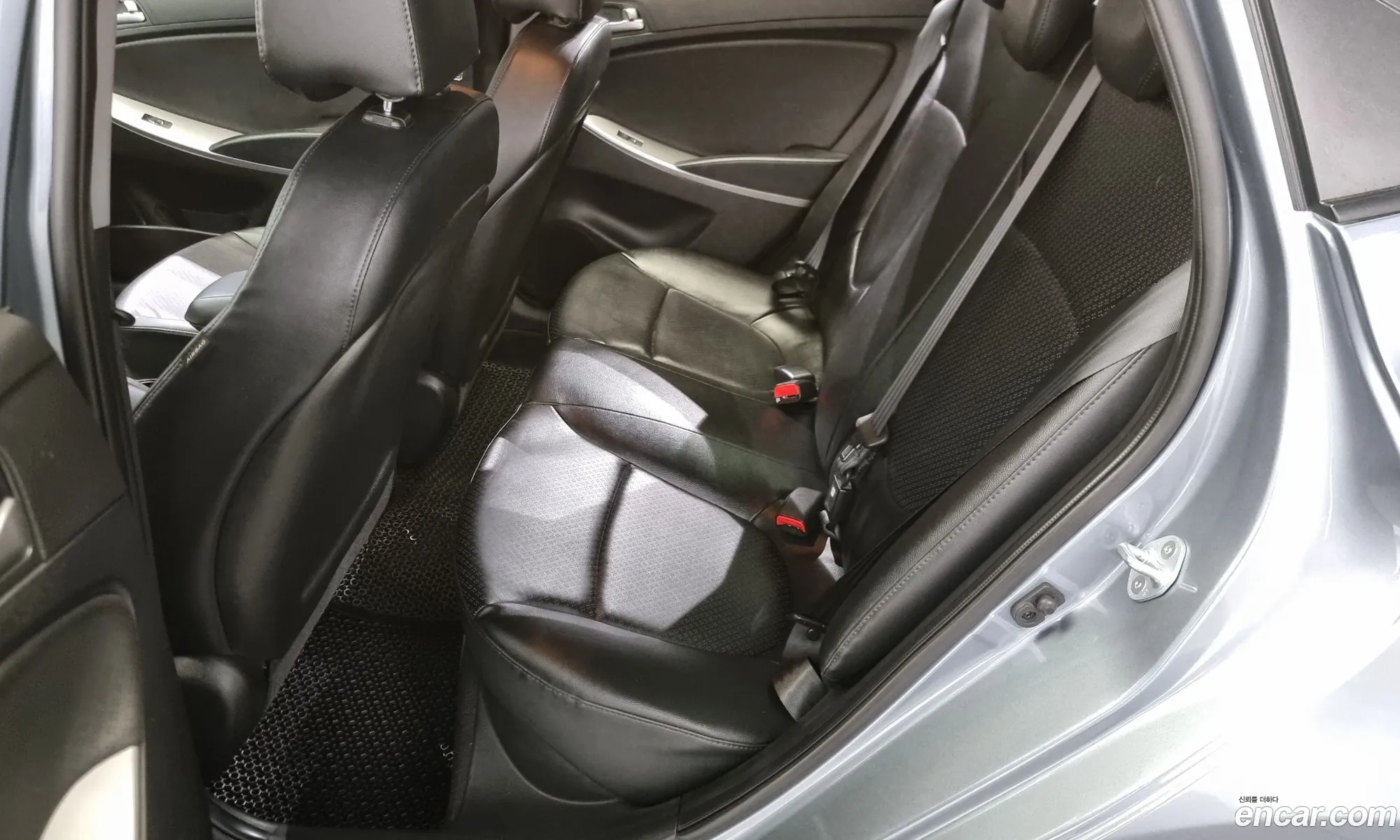 Hyundai Accent 2018 — 19