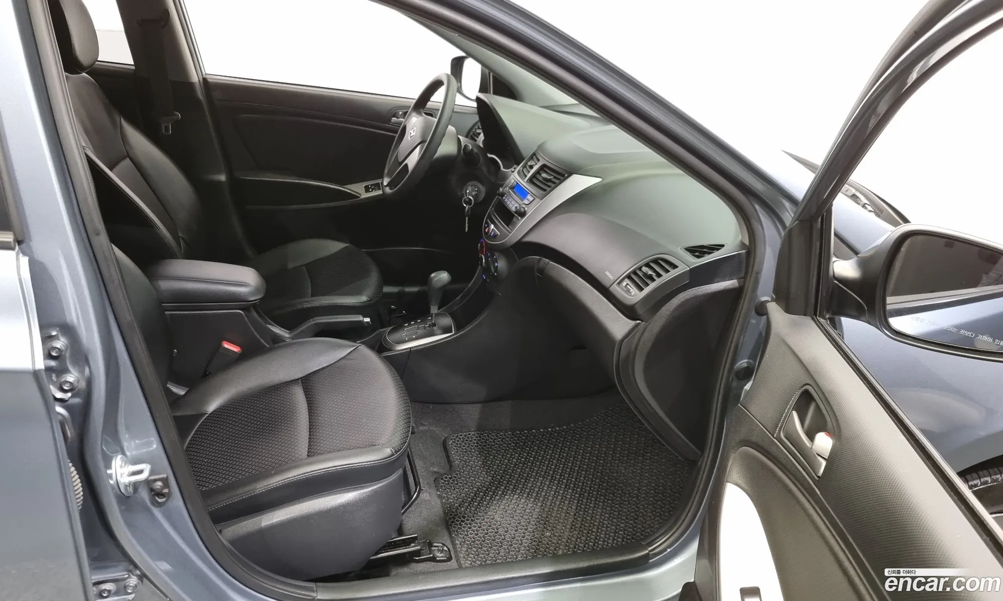 Hyundai Accent 2018 — 16