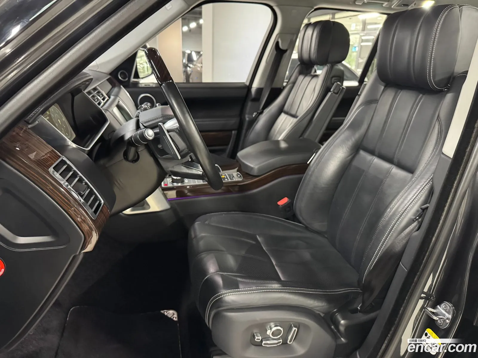 Land Rover Range Rover 2017 — 18