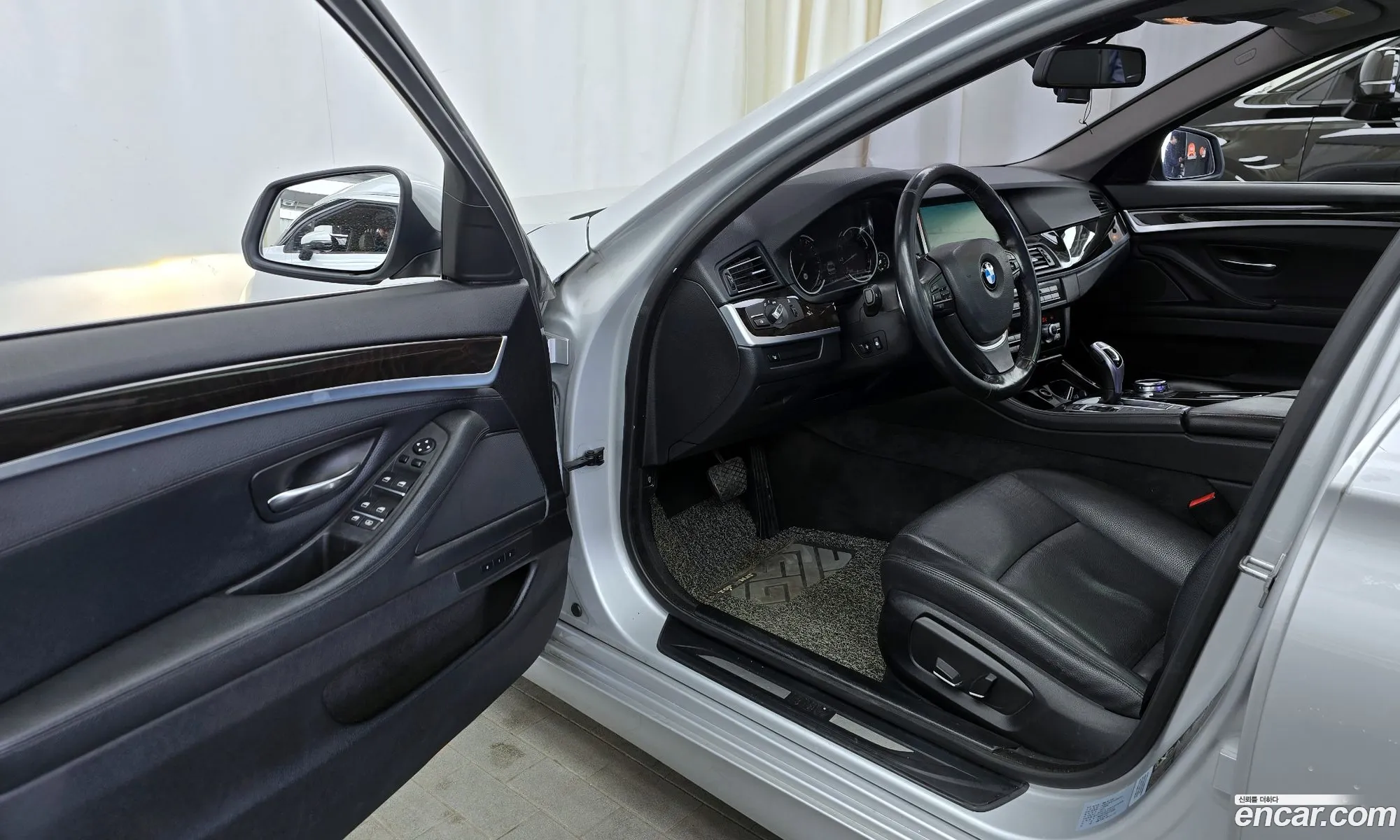 BMW 5 Series 2013 WBA5A7108ED176382 — 8