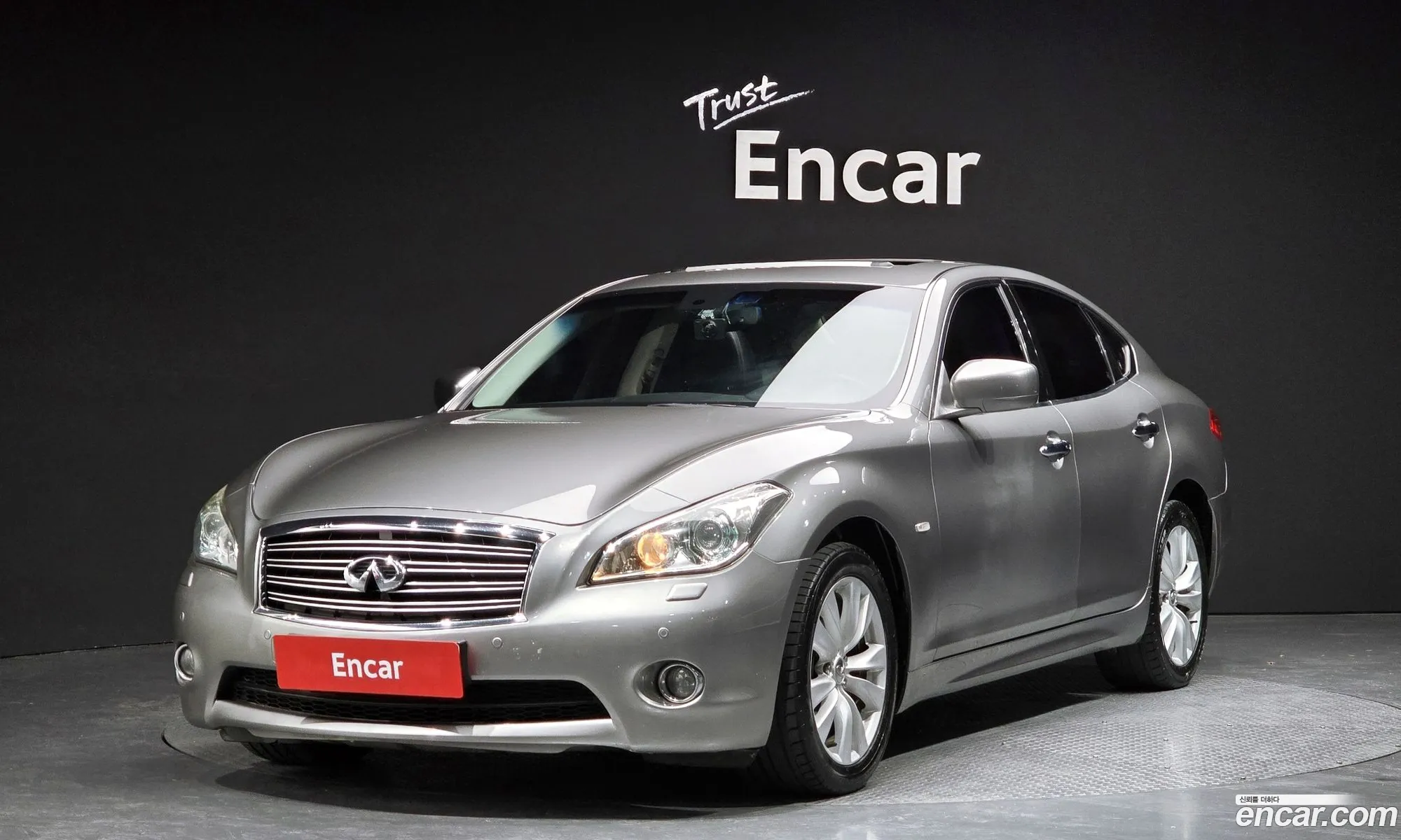 Infiniti M37