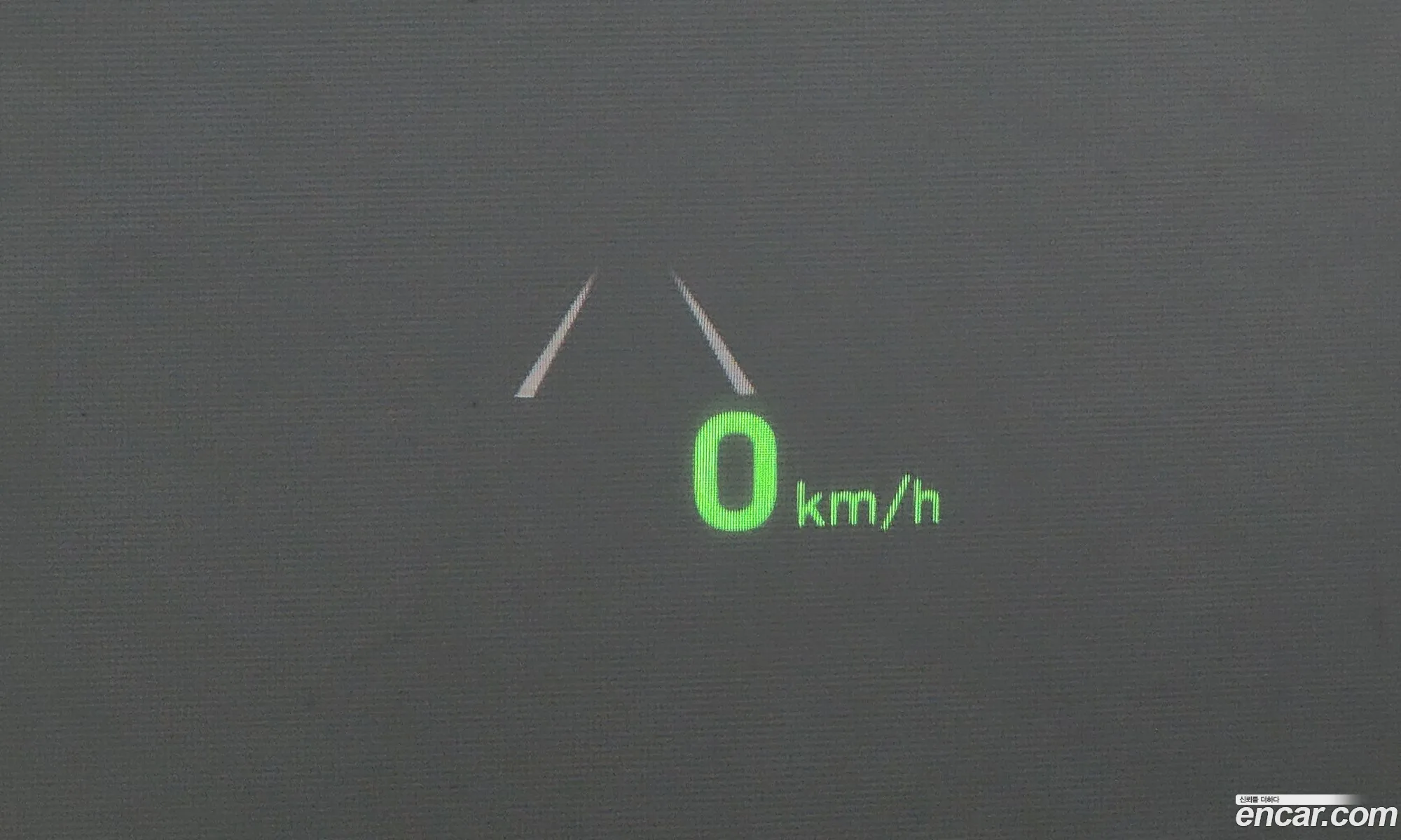 Genesis EQ900 2016 — 15
