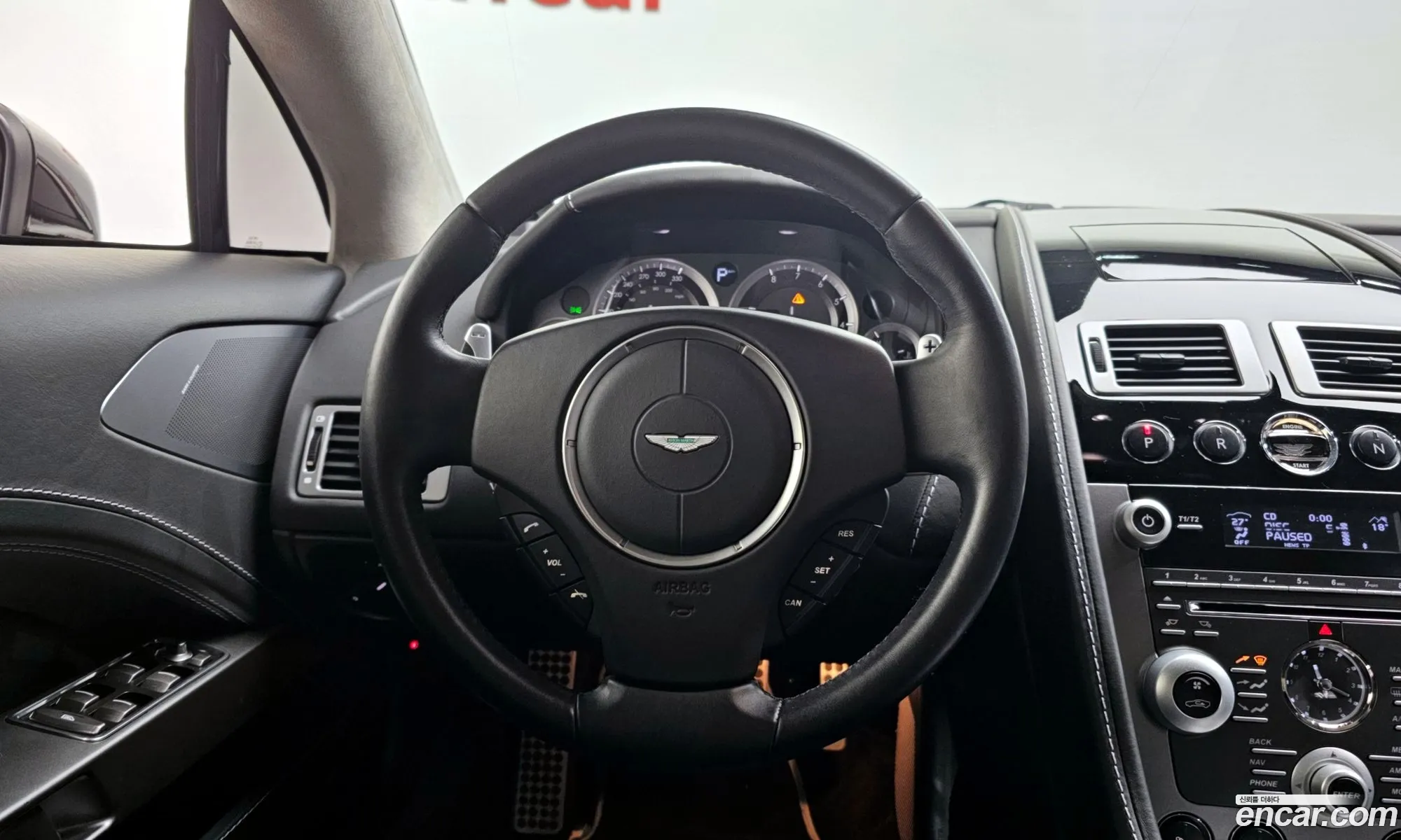 Aston Martin Rapide 2010 — 9
