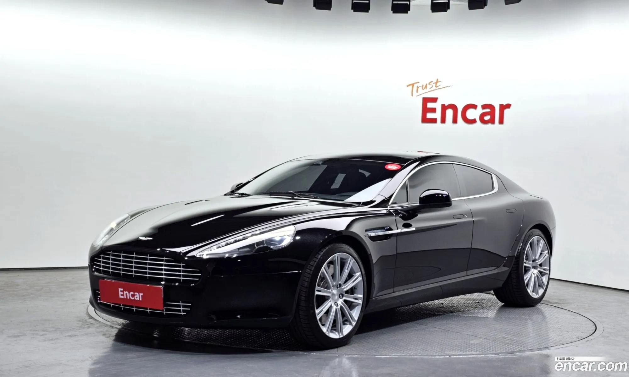Aston Martin Rapide 2010 — 4