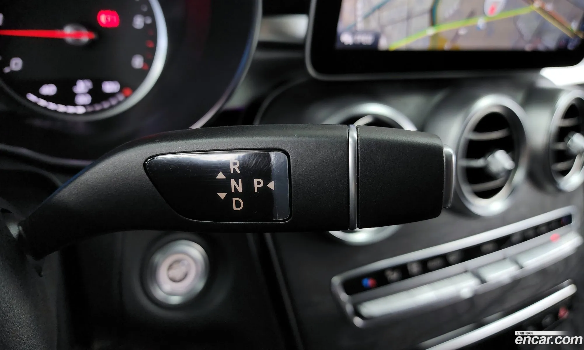 Mercedes-Benz C-Class W205 2019 — 19