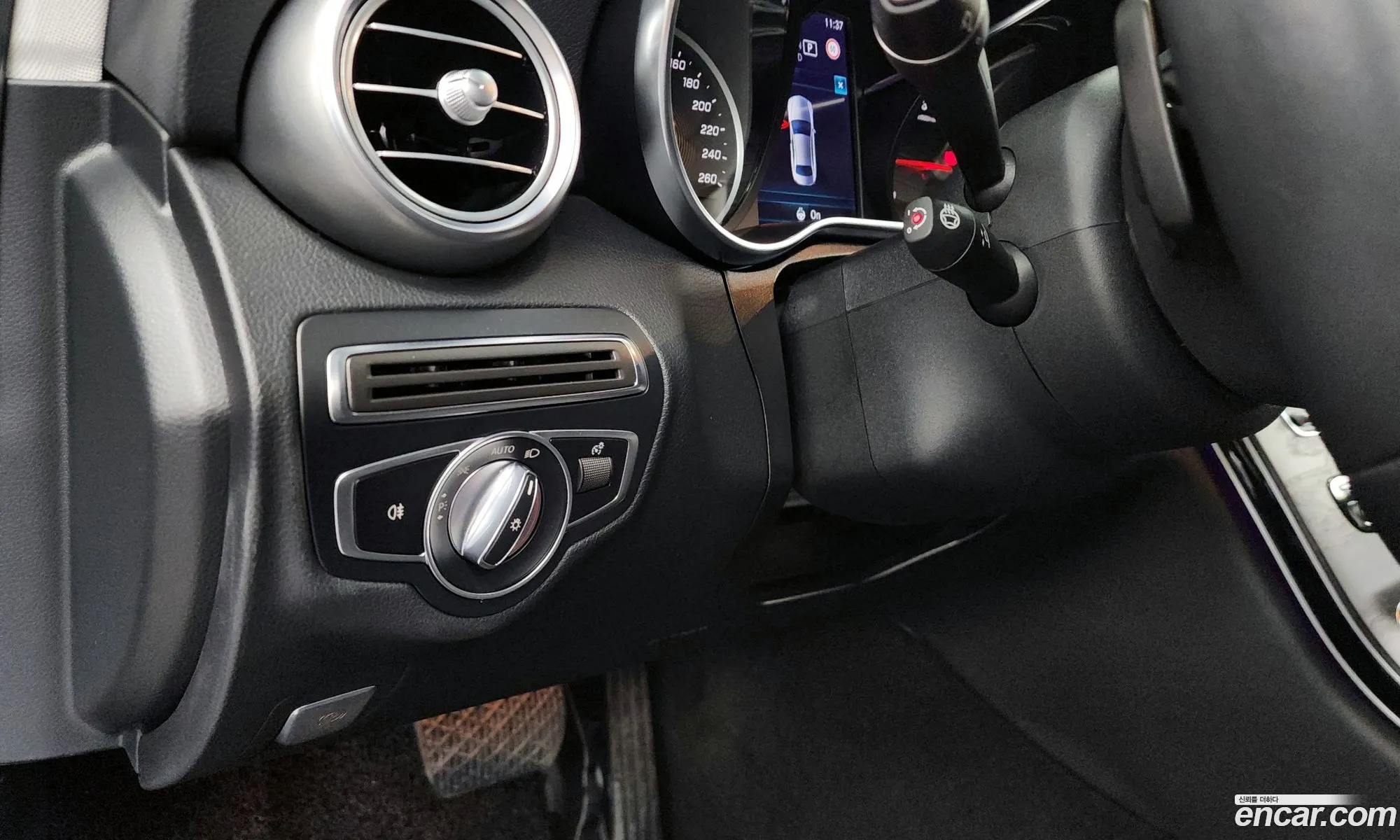 Mercedes-Benz C-Class W205 2019 — 11