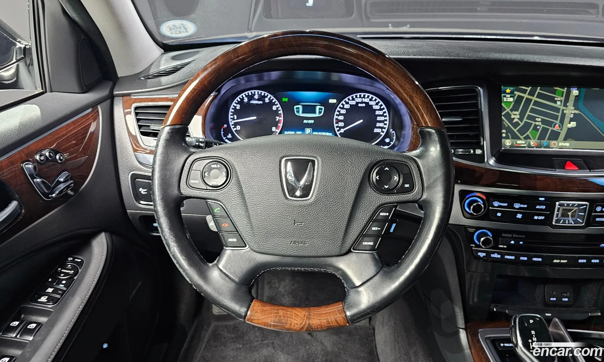 Hyundai Equus 2013 — 8