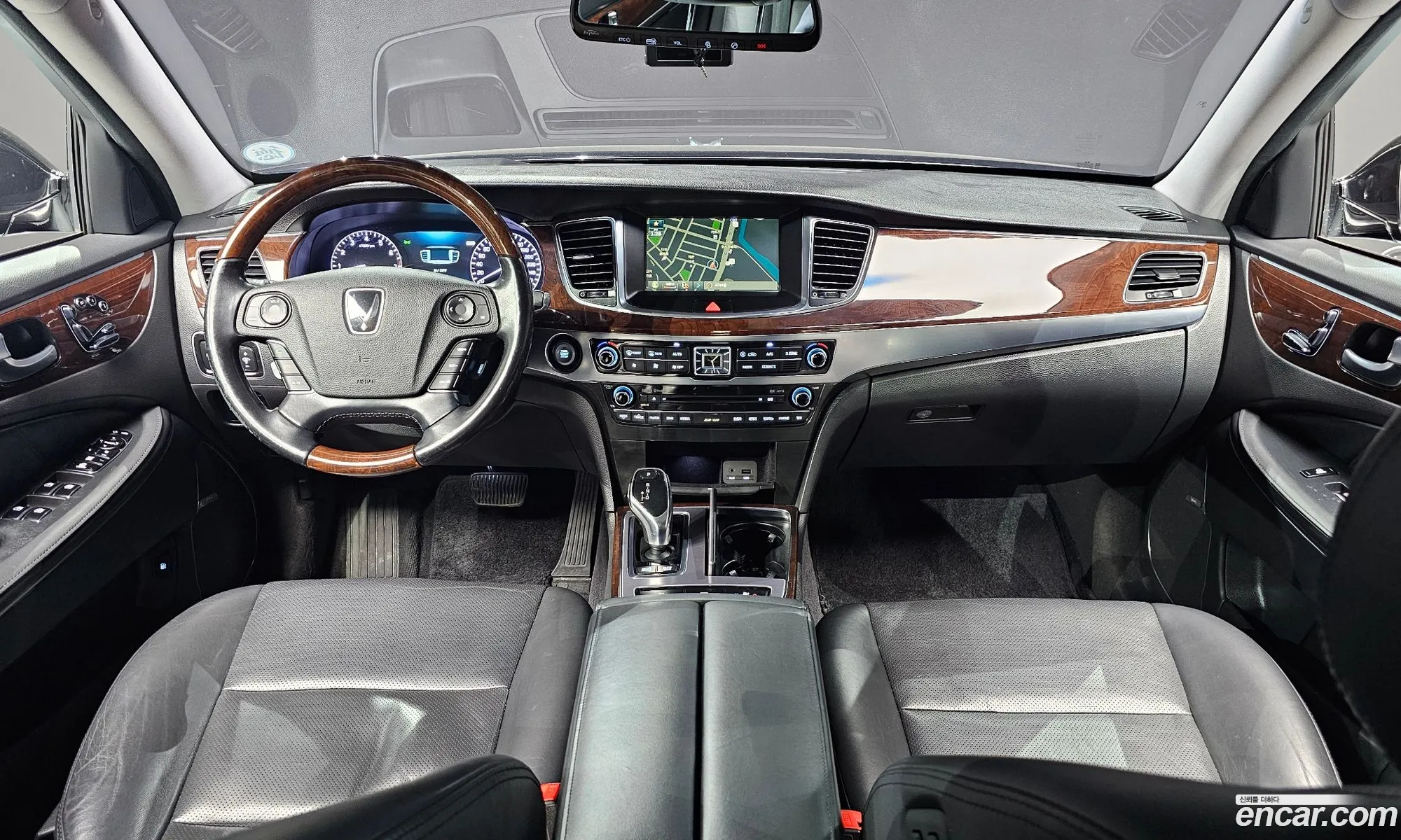 Hyundai Equus 2013 — 9