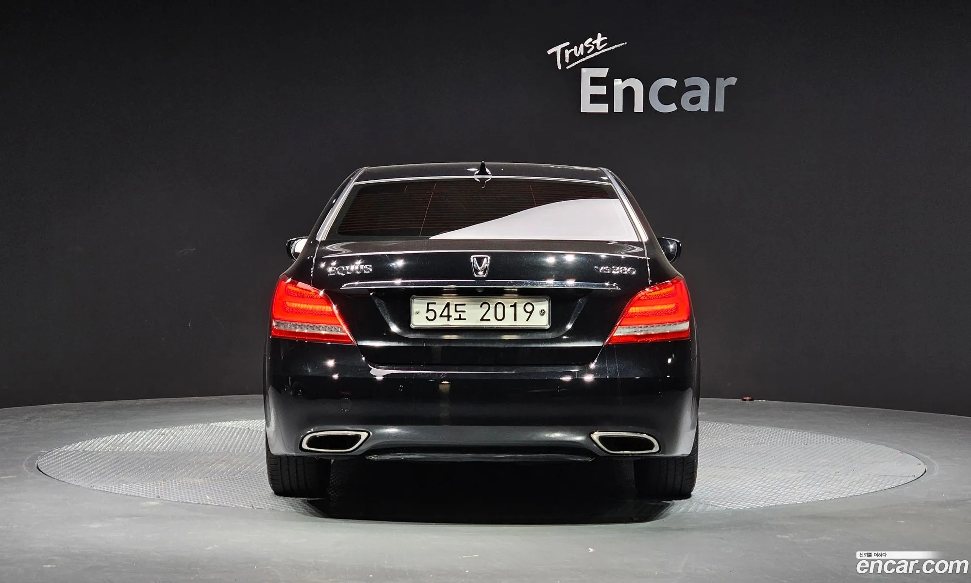 Hyundai Equus 2013 — 16