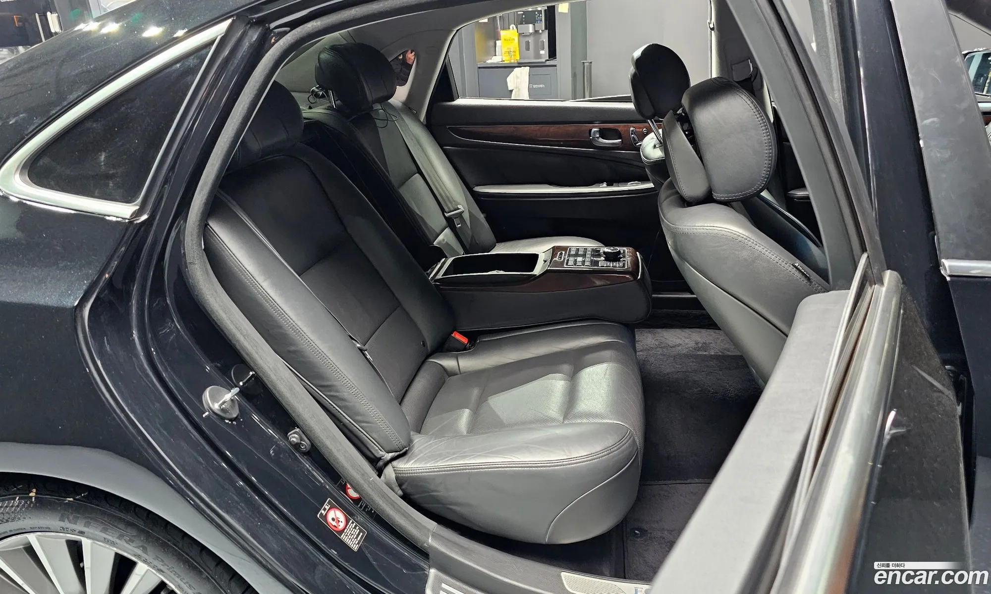 Hyundai Equus 2013 — 15