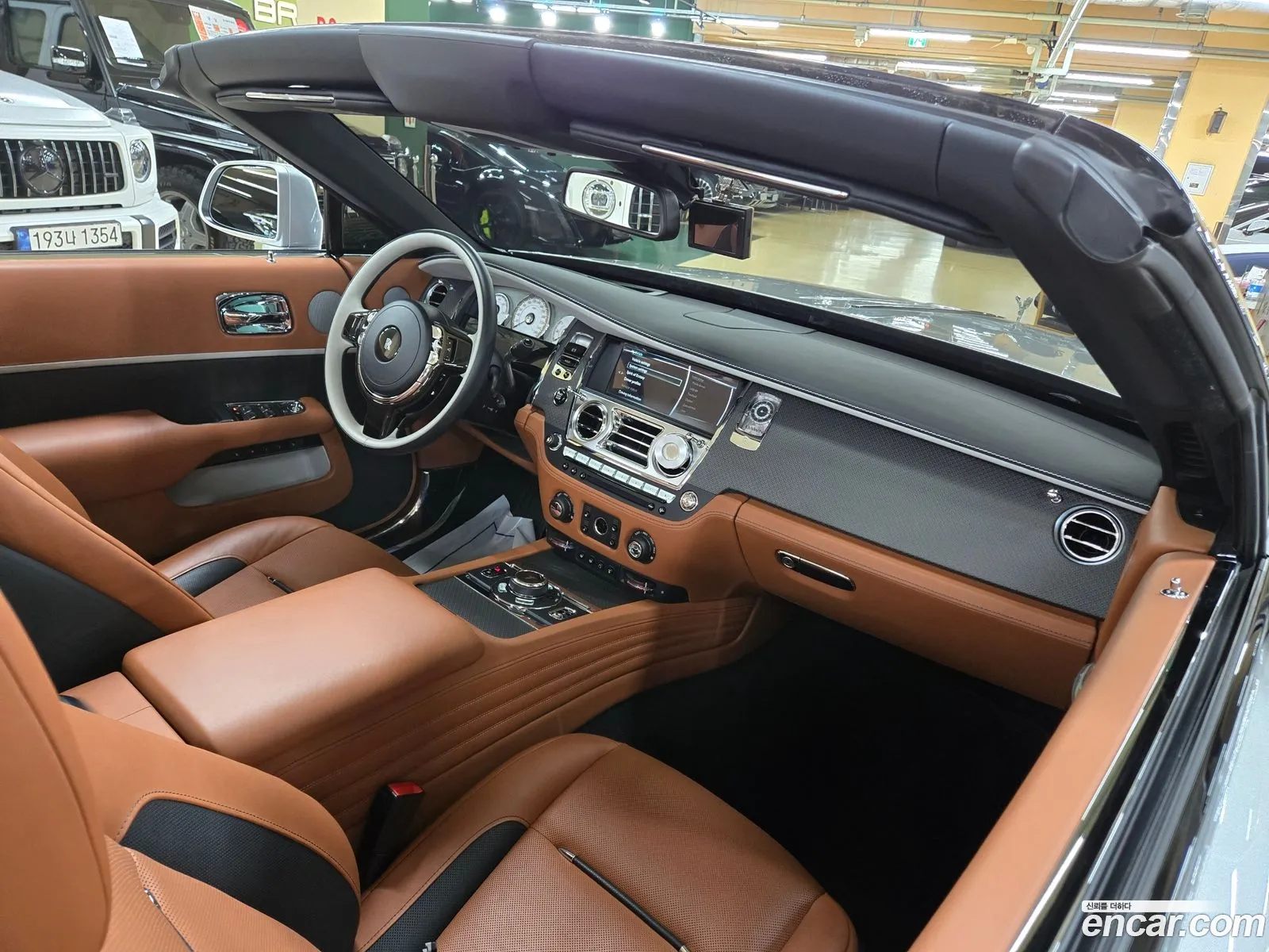 Rolls-Royce Dawn 2020 — 16