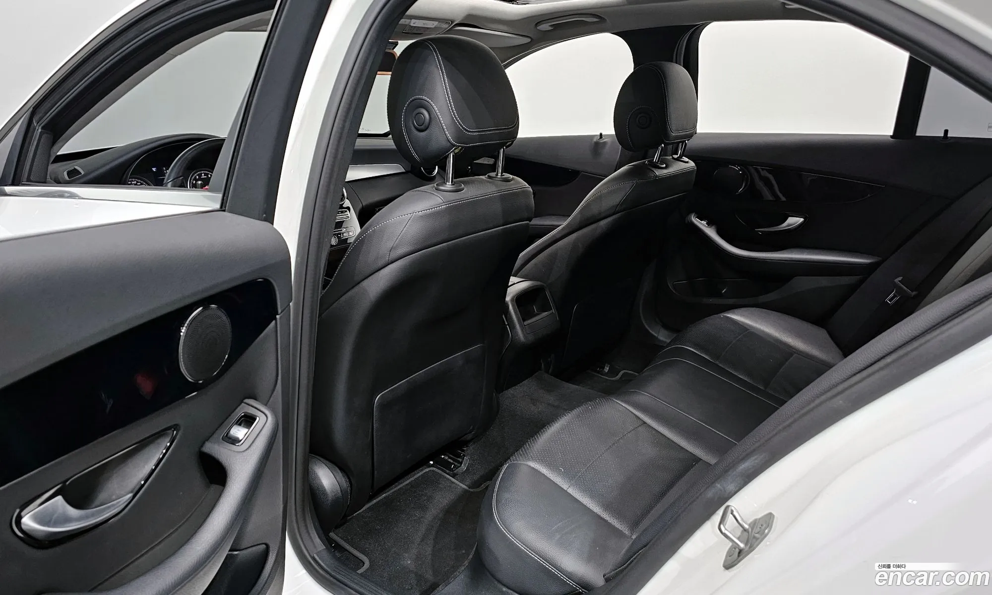 Mercedes-Benz C-Class W205 2018 — 7