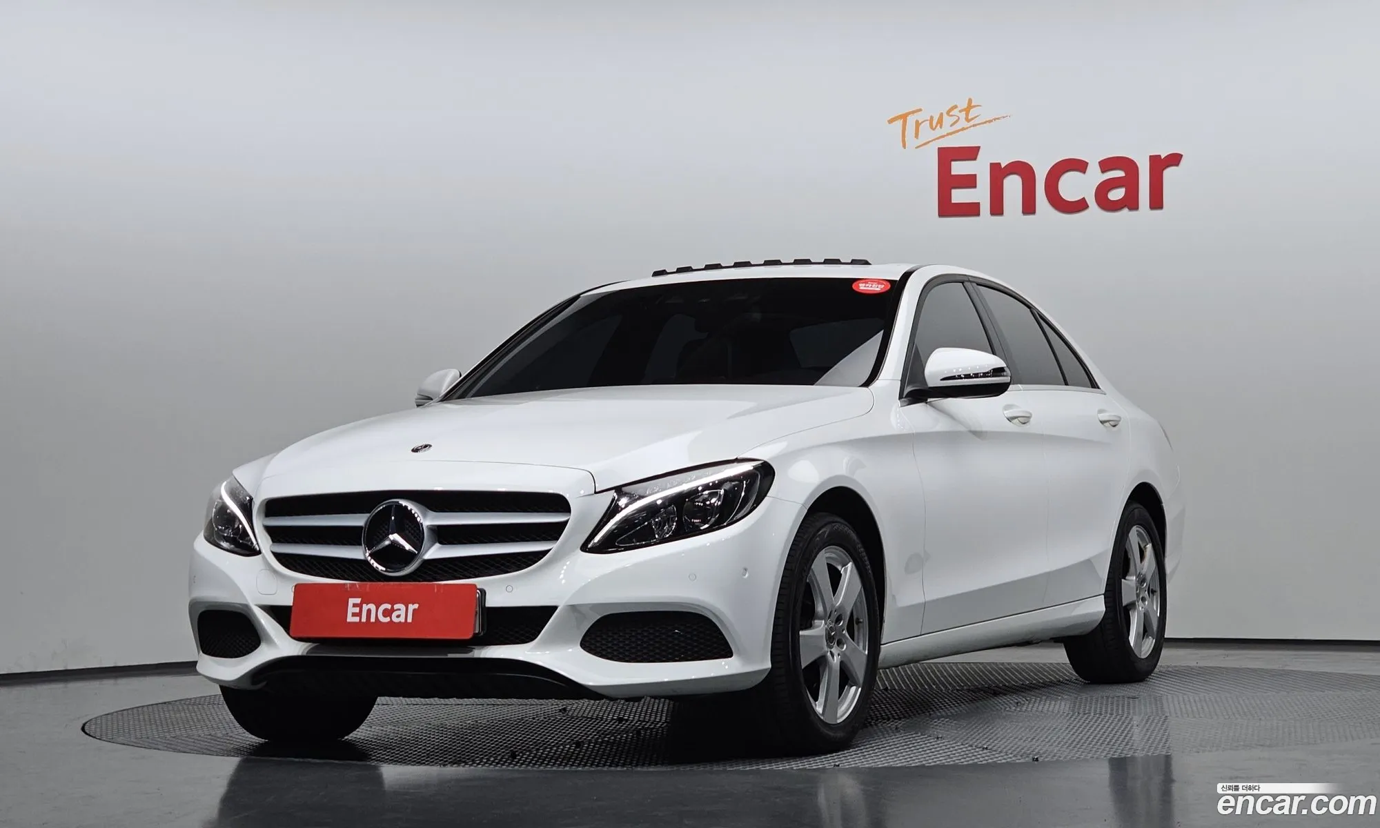 Mercedes-Benz C-Class W205 2018 — 18