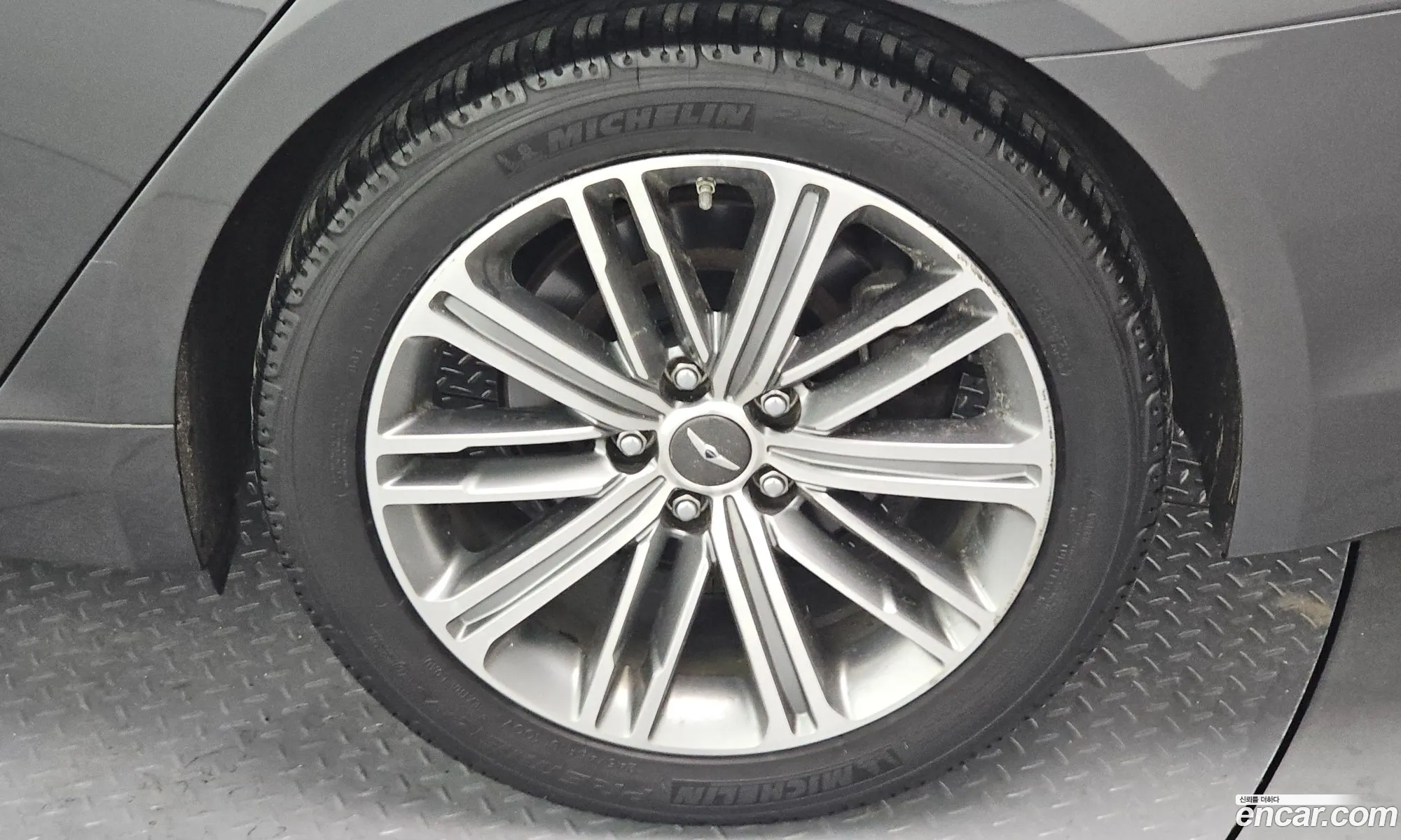 Genesis G80 2018 — 3