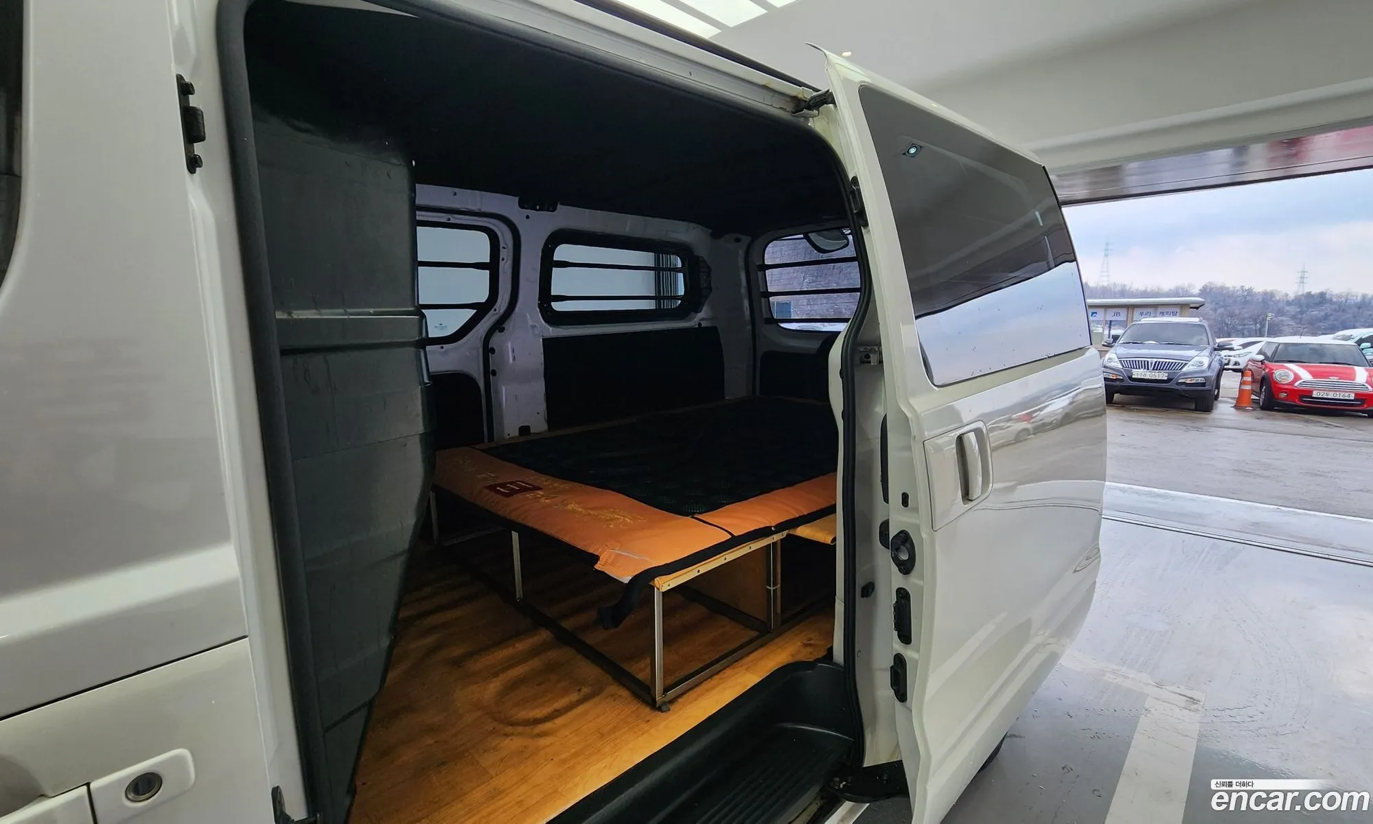 Hyundai Grand Starex 2014 — 16