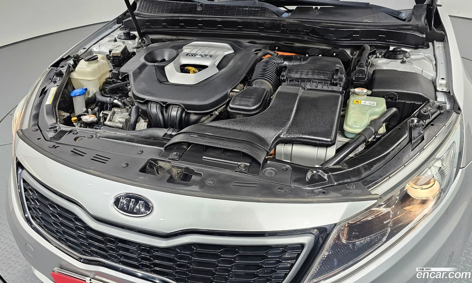 Kia K5 Hybrid 2011 — 13