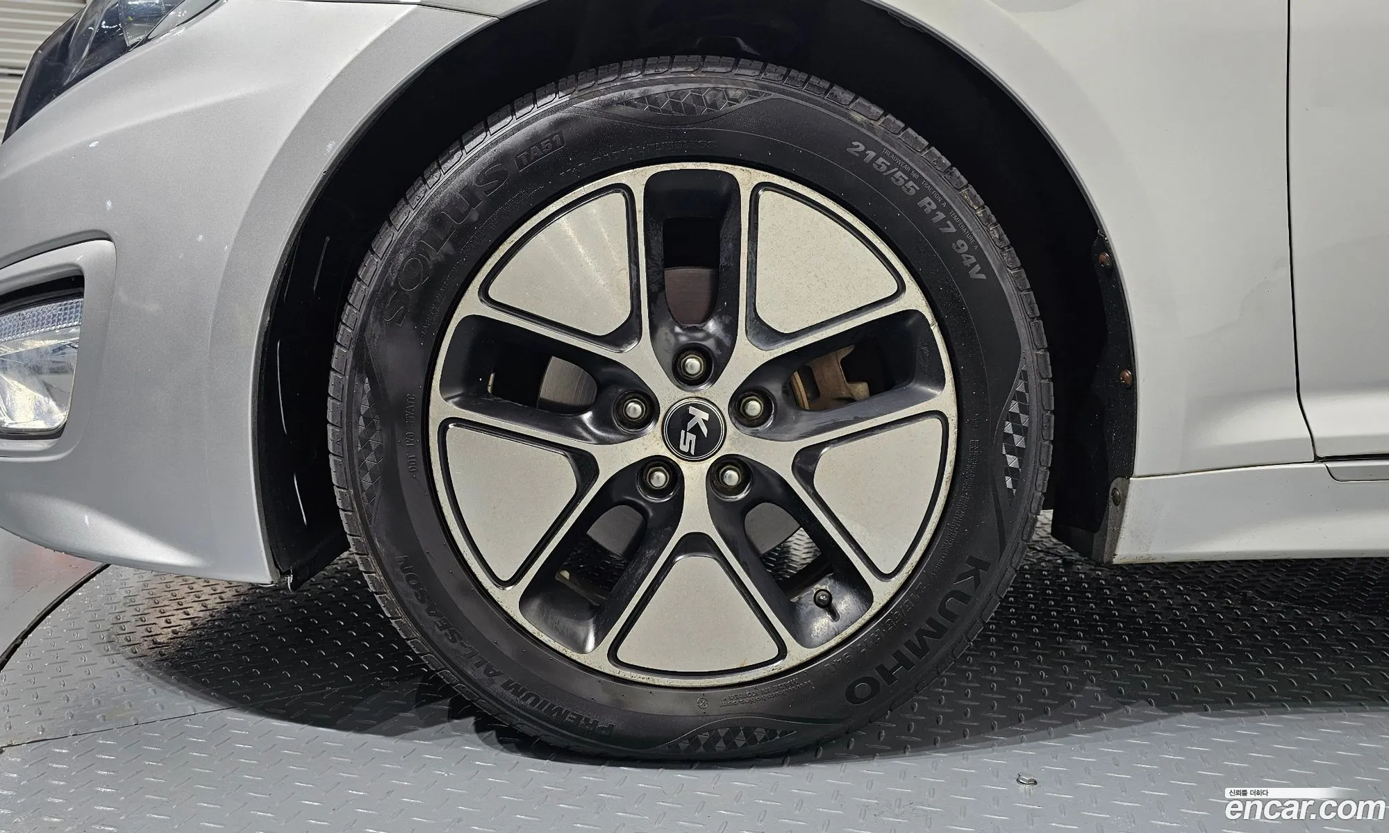 Kia K5 Hybrid 2011 — 19