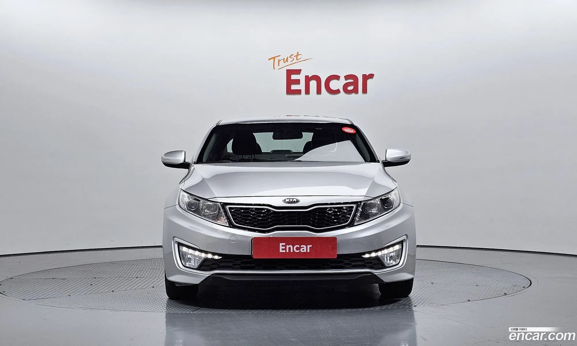 Kia K5 Hybrid 2011 — 12