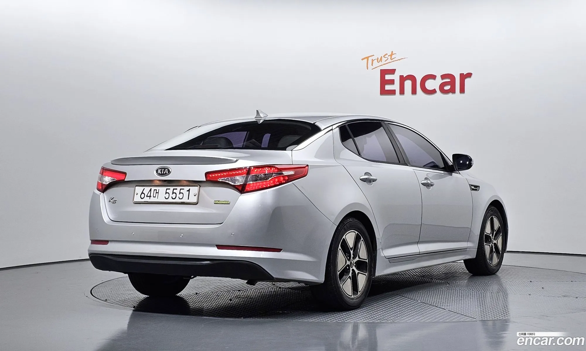 Kia K5 Hybrid 2011 — 6