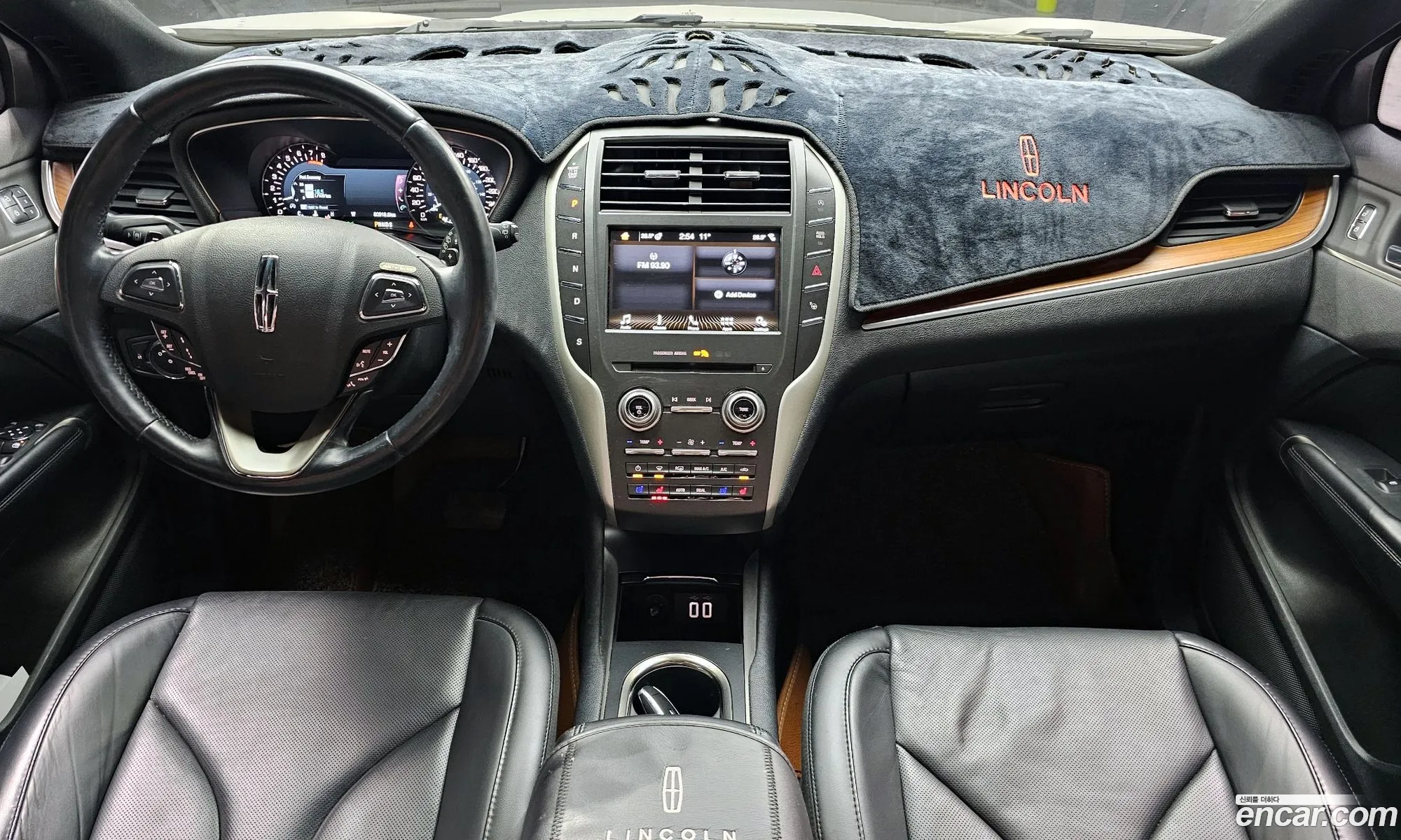 Lincoln MKC 2017 5LMCJ3D92HUL53888 — 20