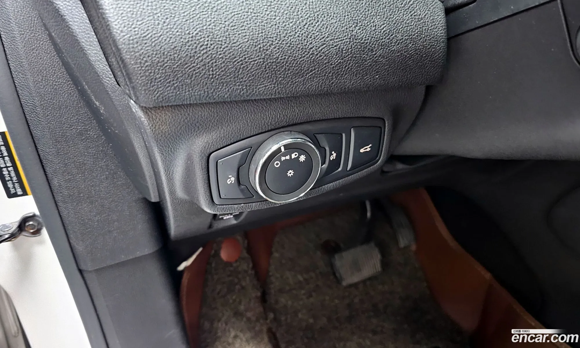 Lincoln MKC 2017 5LMCJ3D92HUL53888 — 18