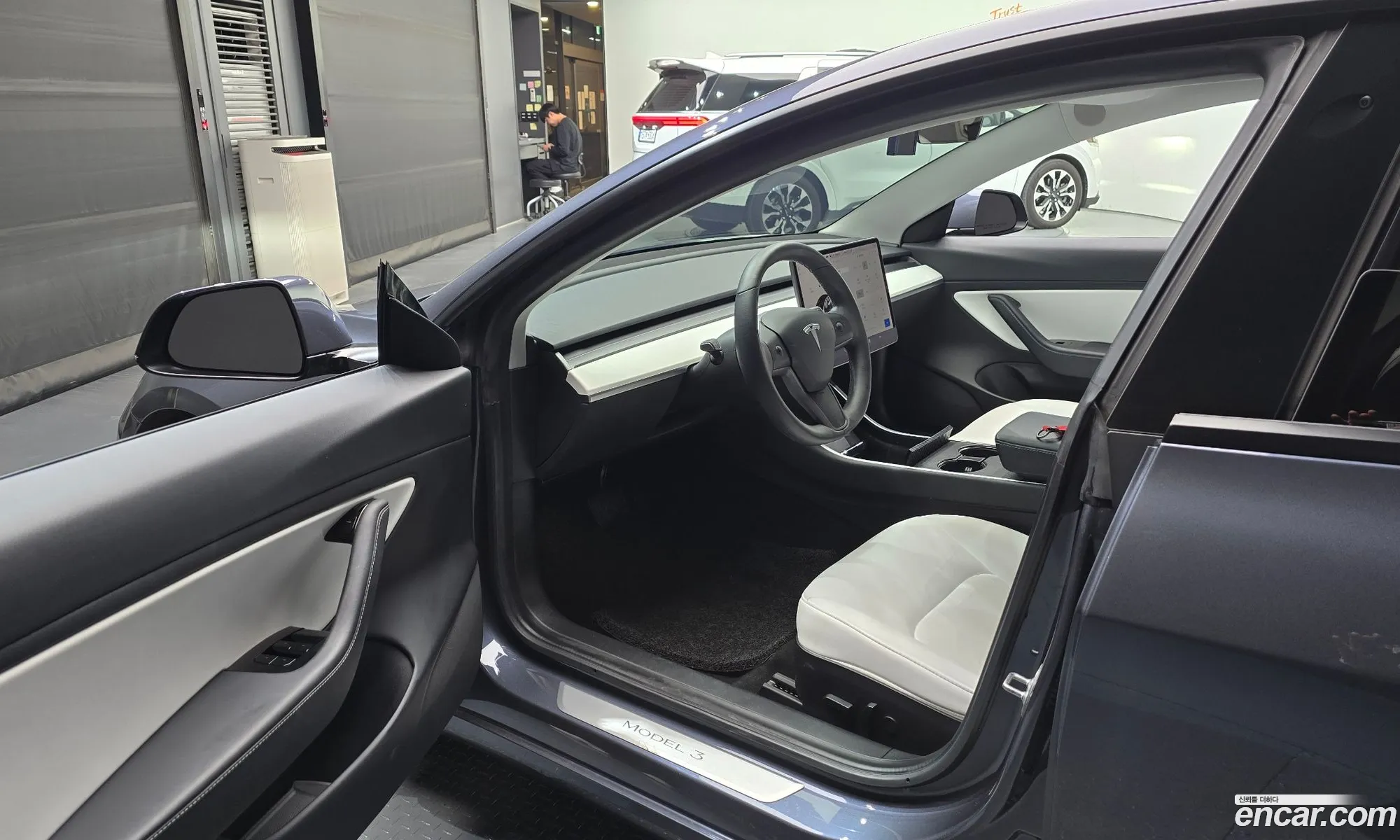 Tesla Model 3 2020 — 11