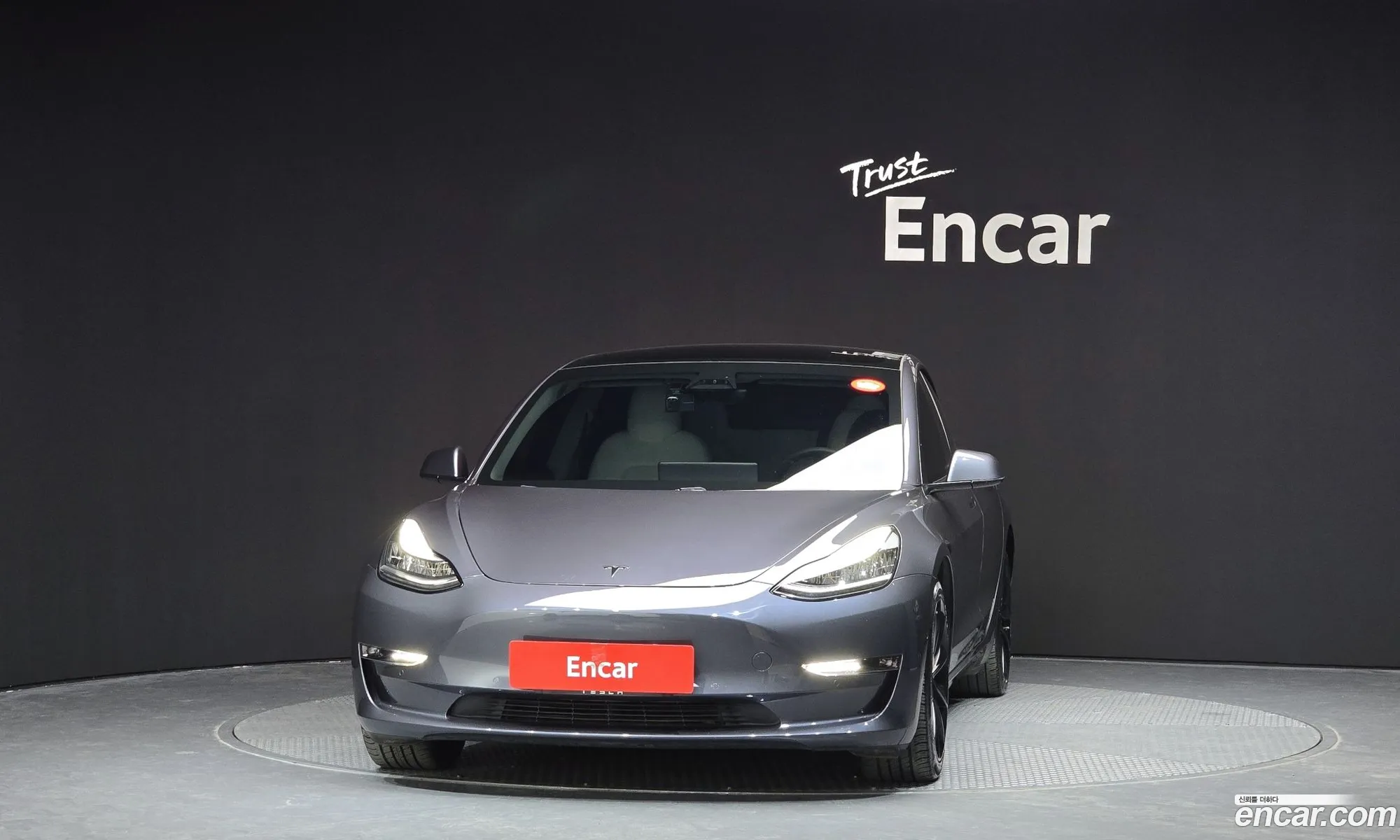 Tesla Model 3 2020 — 10