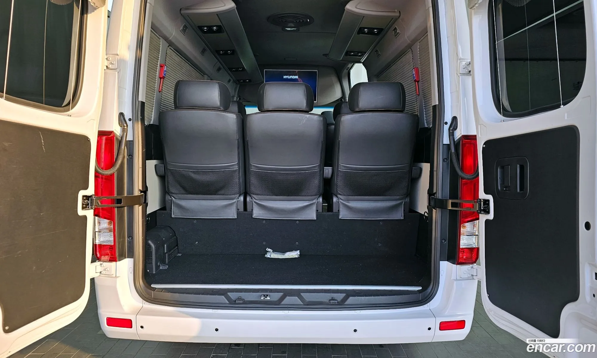 Hyundai Solati 2017 — 12