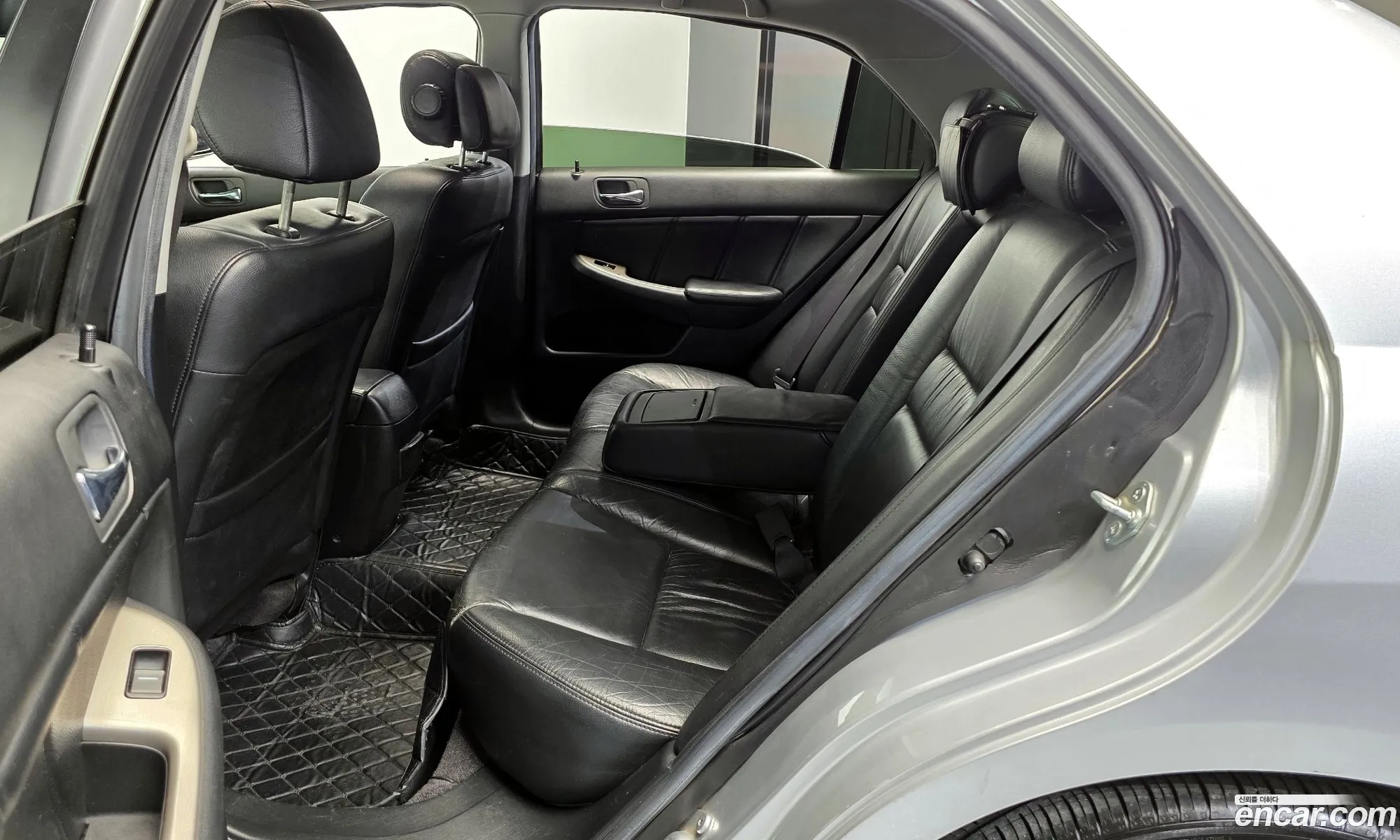 Honda Accord 2007 JHMCM56707C200435 — 8
