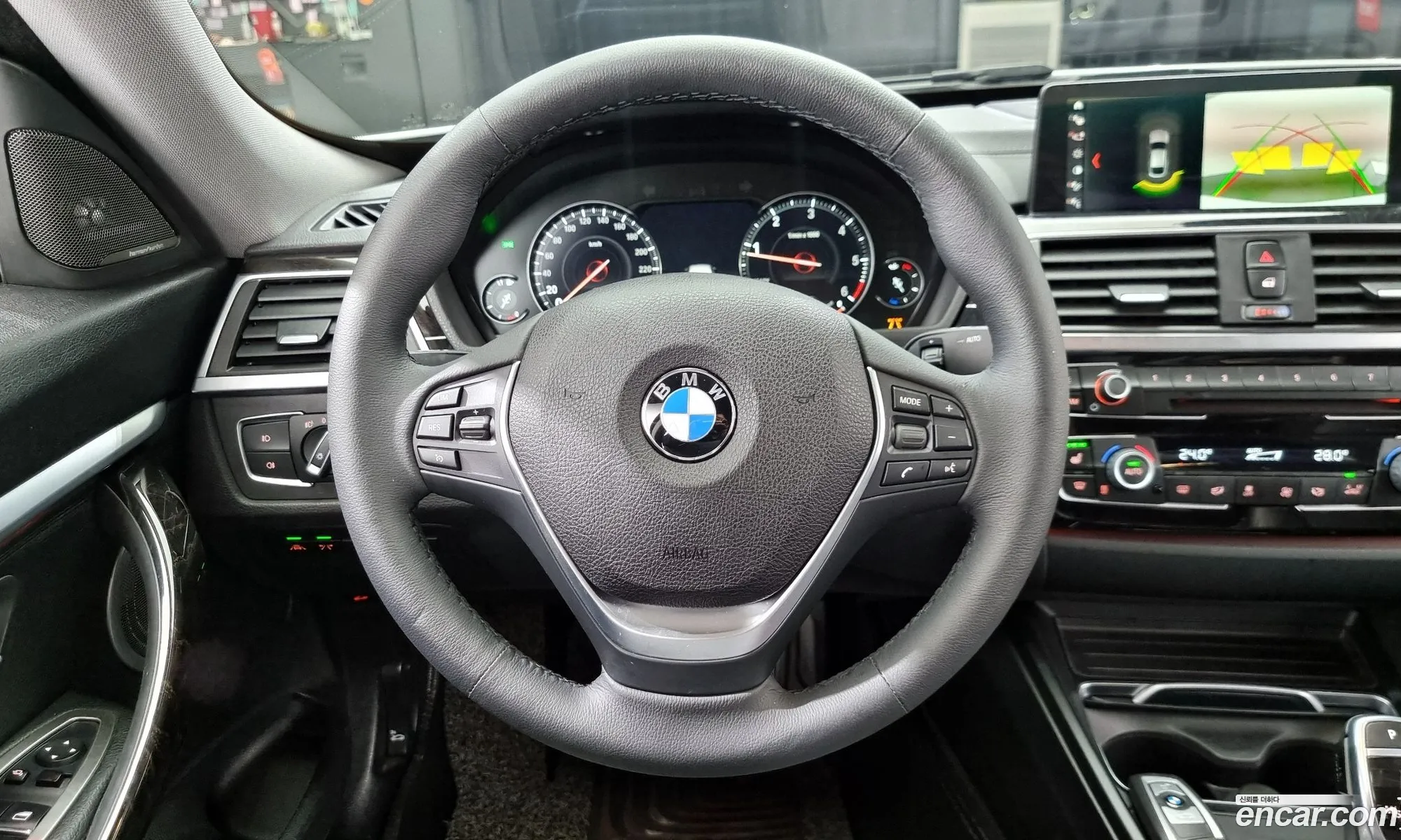 BMW 3 Series GT 2018 WBA8T310XJGB25624 — 13