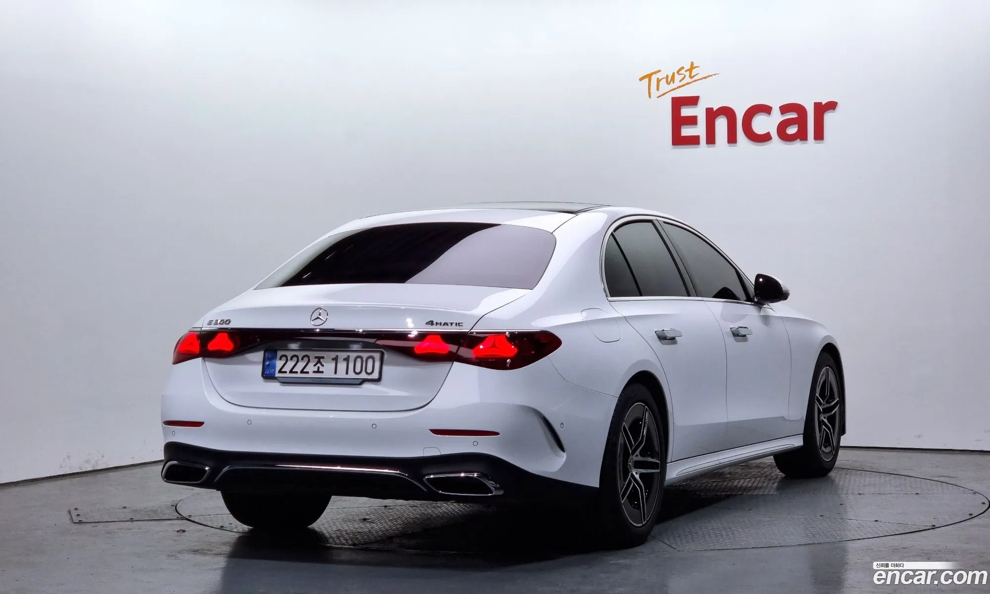 Mercedes-Benz E-Class W214 2024 — 12