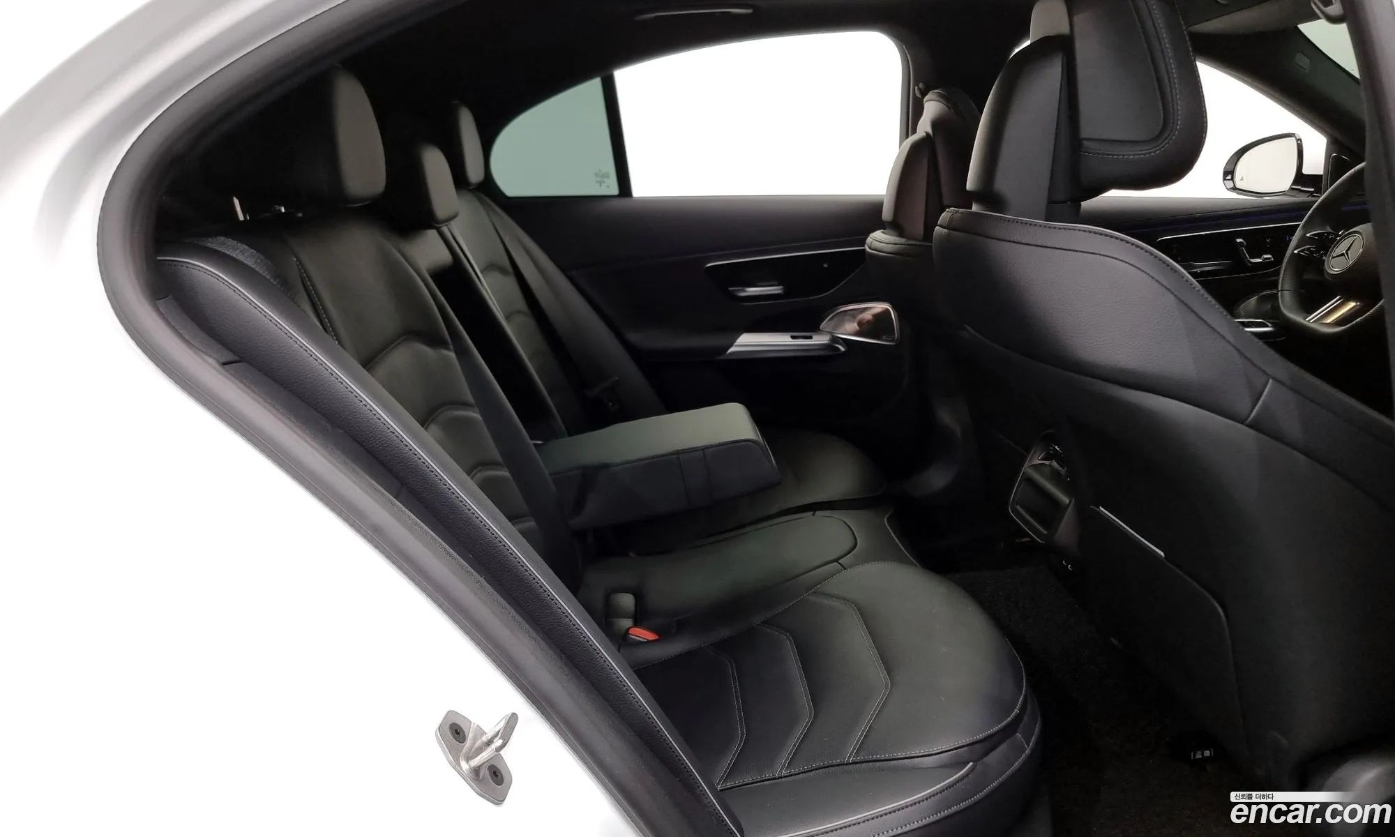 Mercedes-Benz E-Class W214 2024 — 14
