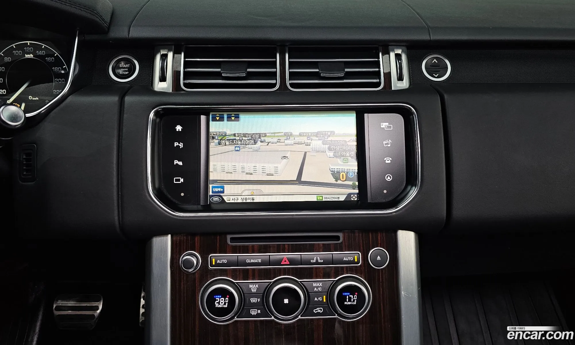 Land Rover Range Rover 2016 SALGA2JFXGA267895 — 7