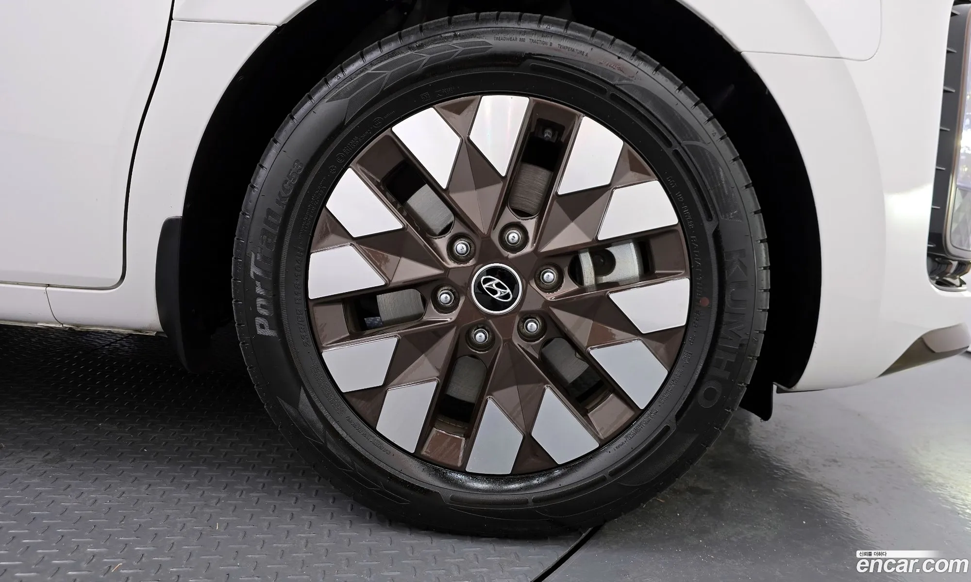 Hyundai Staria 2022 — 10