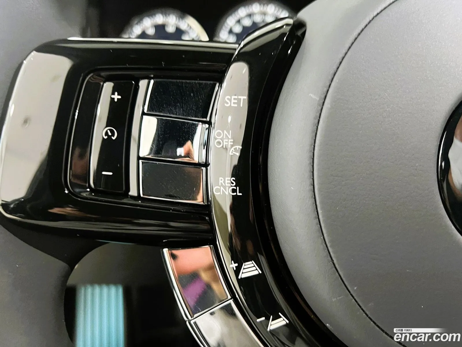 Rolls-Royce Cullinan 2023 — 13