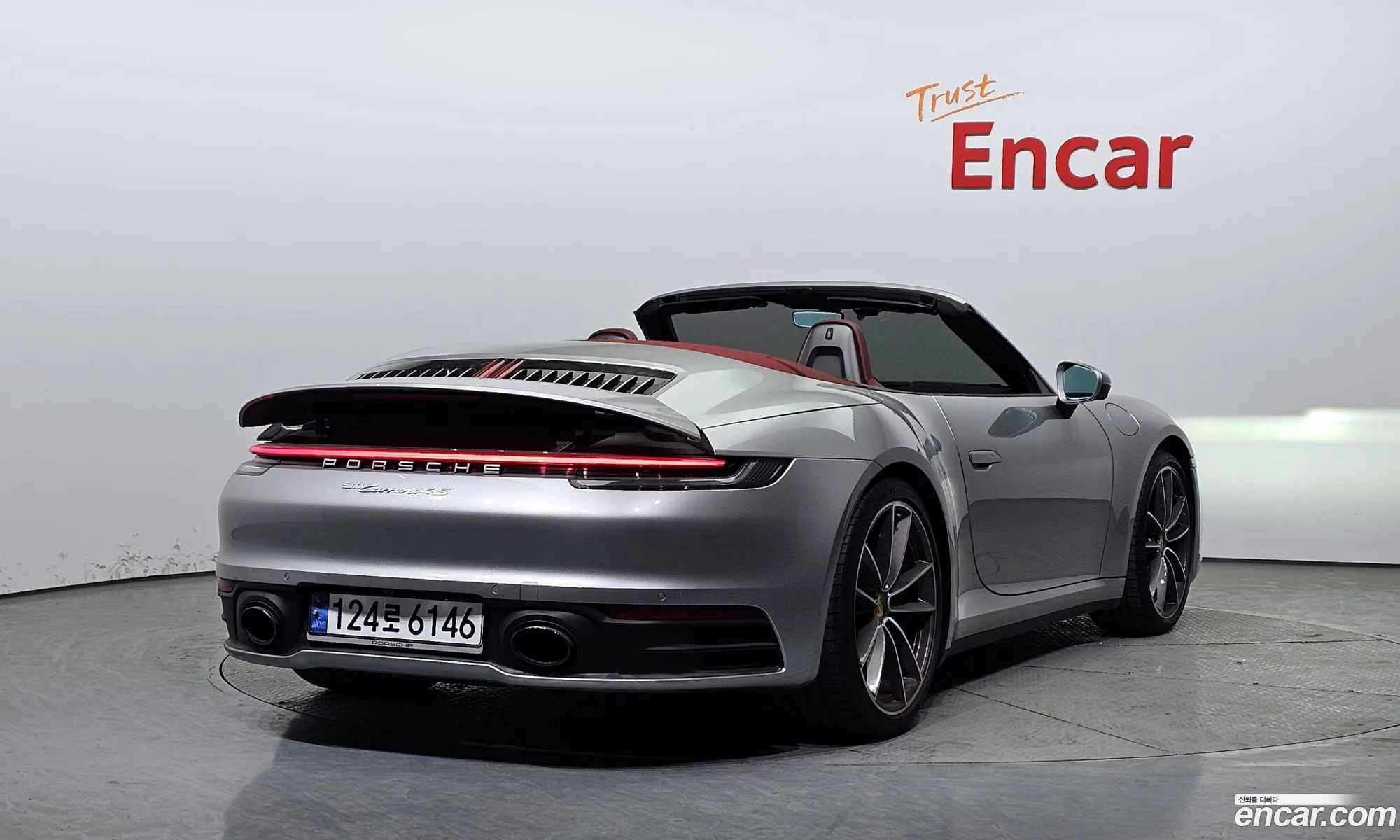 Porsche 911 2020 WP0CB299 — 16