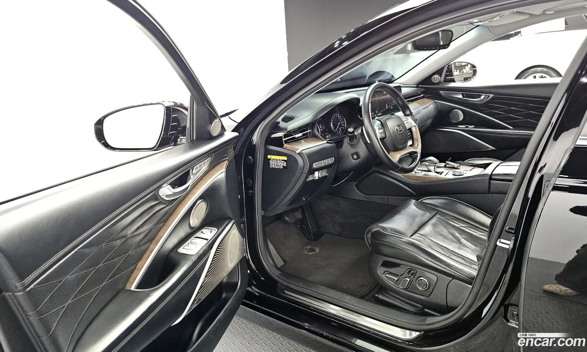 Kia The K9 2019 — 16