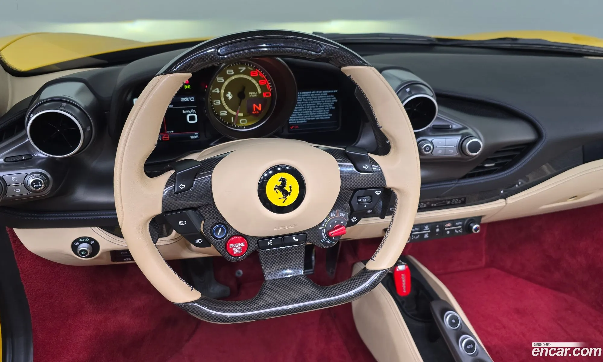 Ferrari F8 Spider 2021 — 10