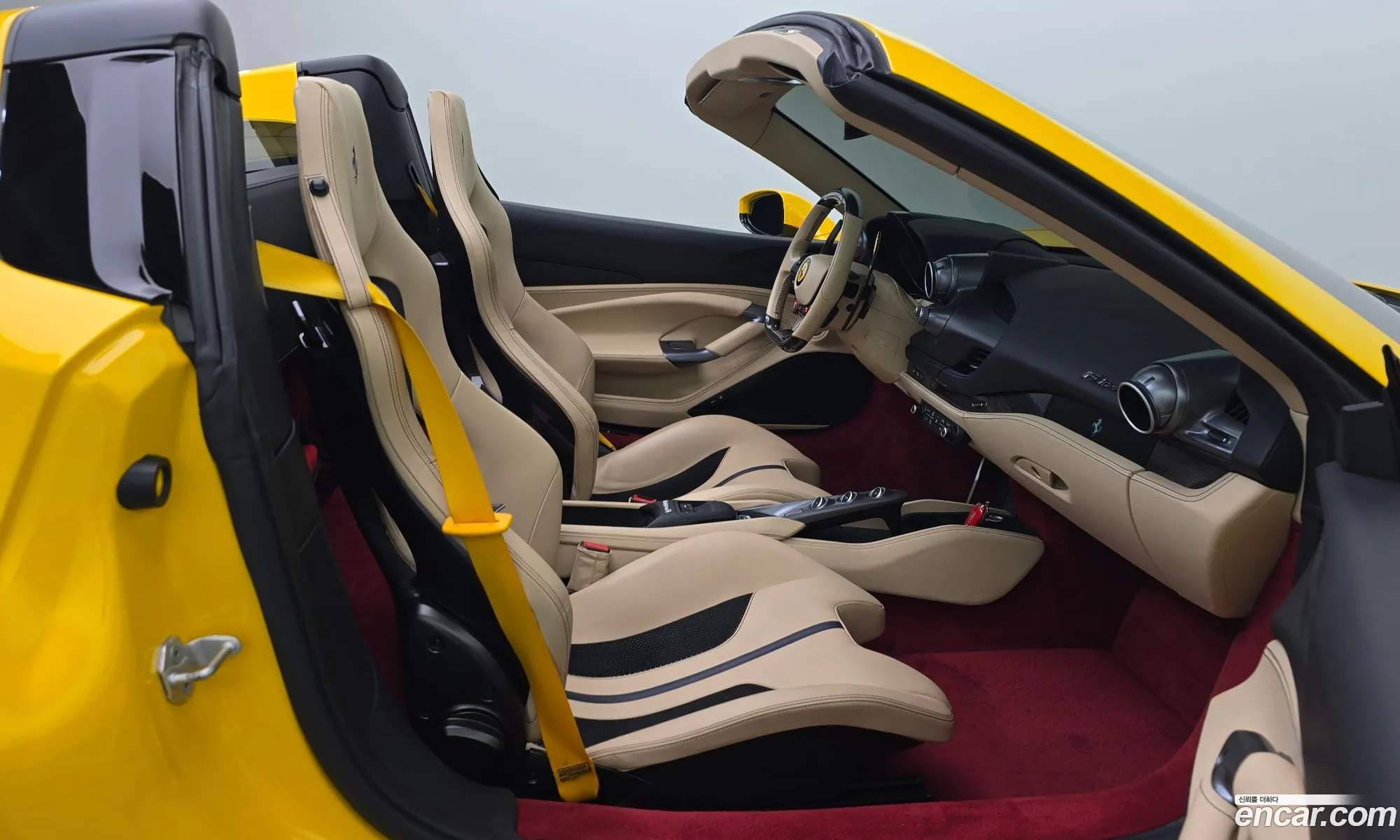 Ferrari F8 Spider 2021 — 13
