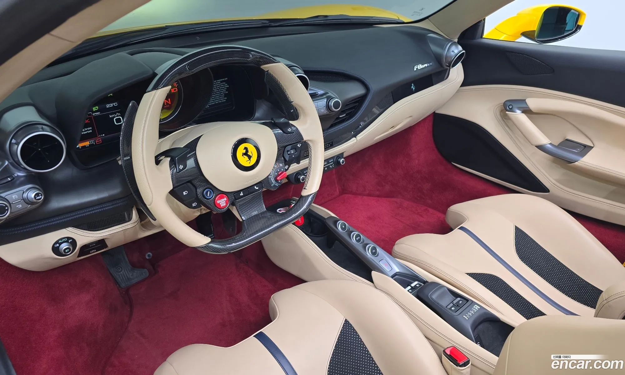Ferrari F8 Spider 2021 — 17
