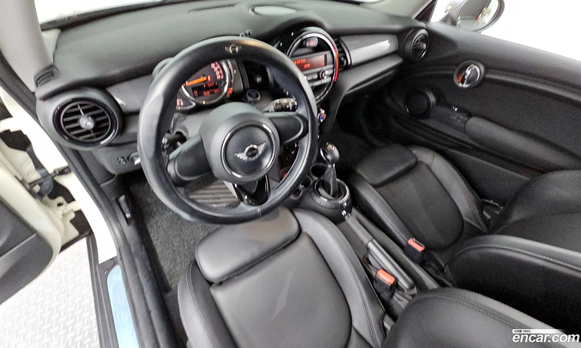 Mini Cooper D 2014 WMWXN3100F3A05464 — 2