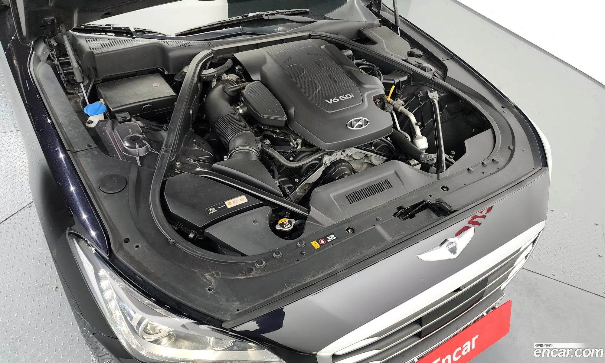 Hyundai Genesis DH 2015 — 17