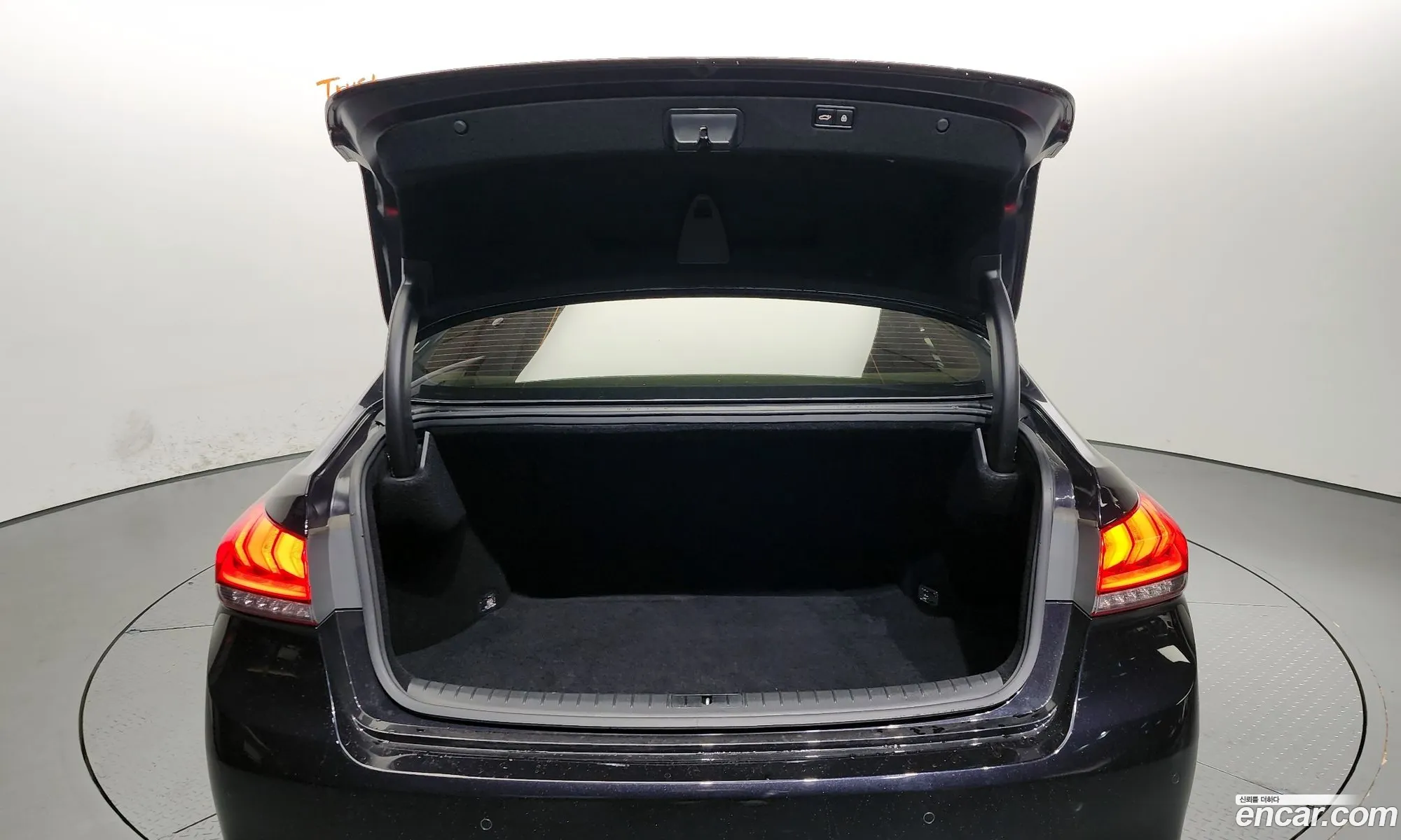 Hyundai Genesis DH 2015 — 7