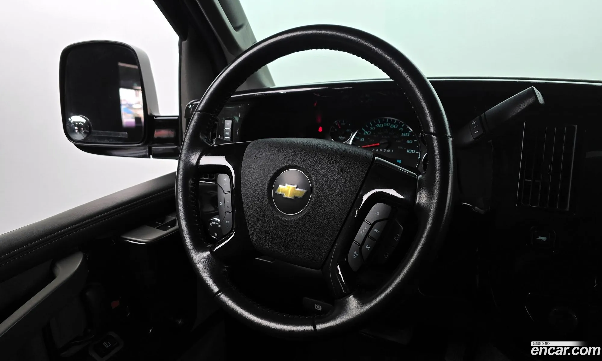 Chevrolet Express Van 2017 1GCWGAFG5H1268340 — 5